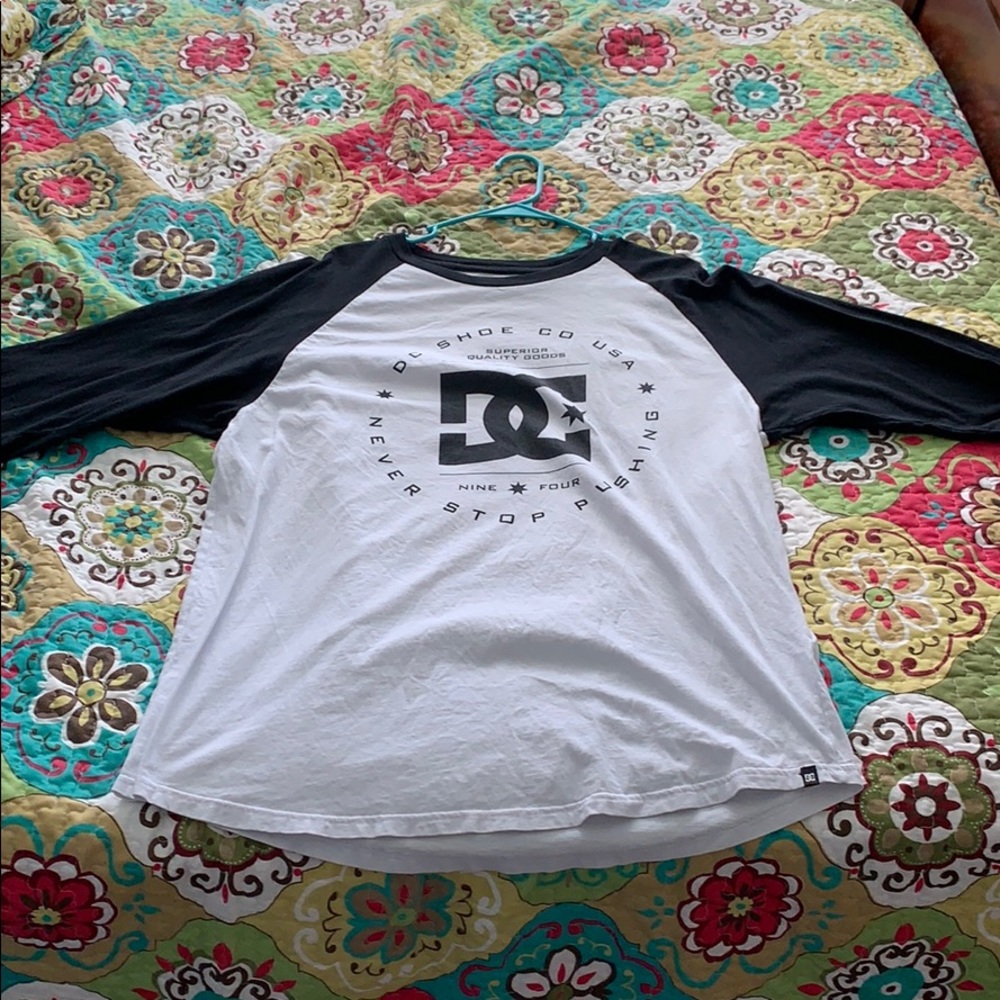 3/4 length sleeves DC shirt
